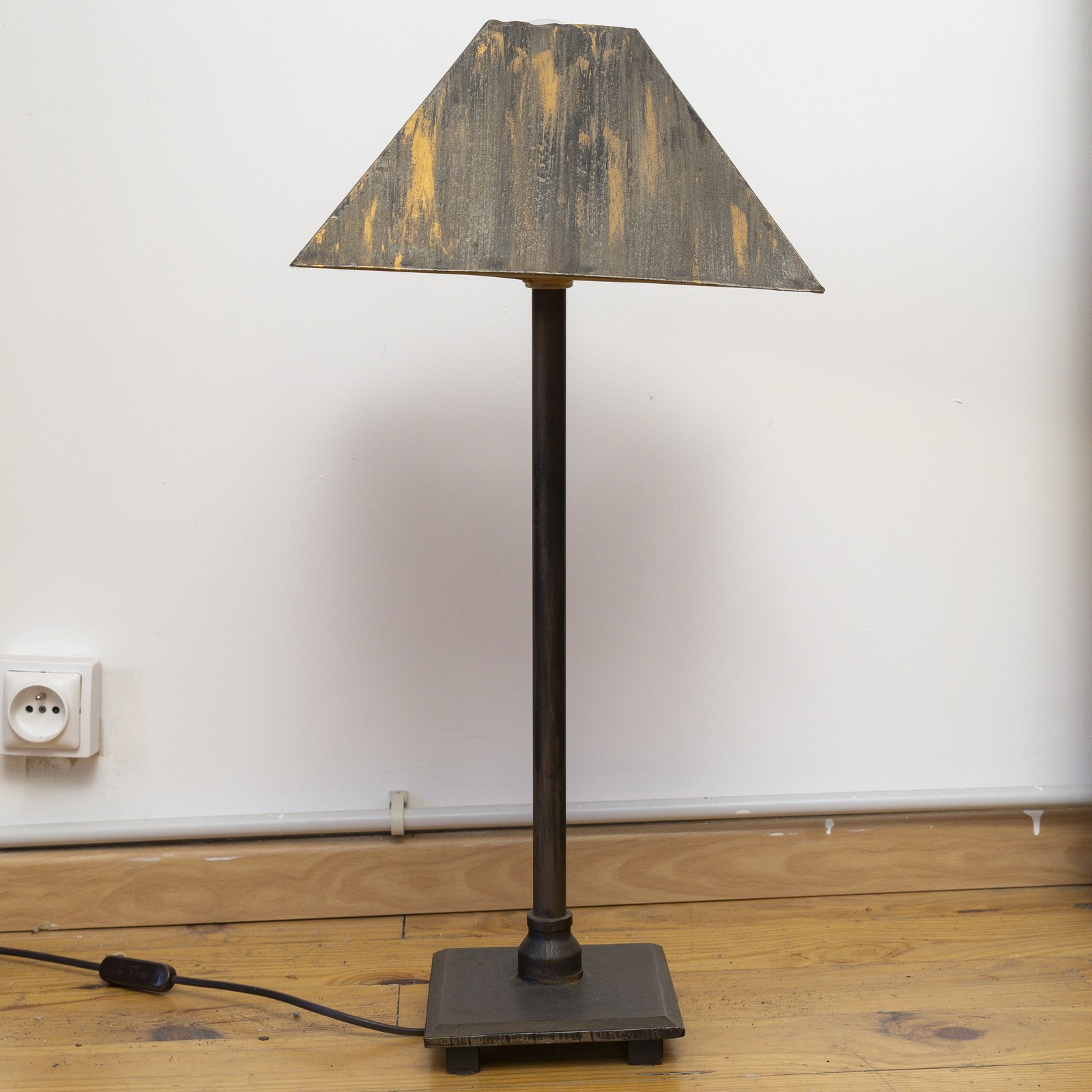Lampe décorative en laiton